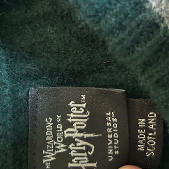 Harry Potter Slytherin Green and Gray Wool Sweater L - Picture 7 of 7